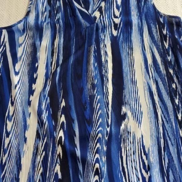 Sami & Jo V-neck Blue Design Sleeveless Sz. L Blouse Tunic - Picture 5 of 7
